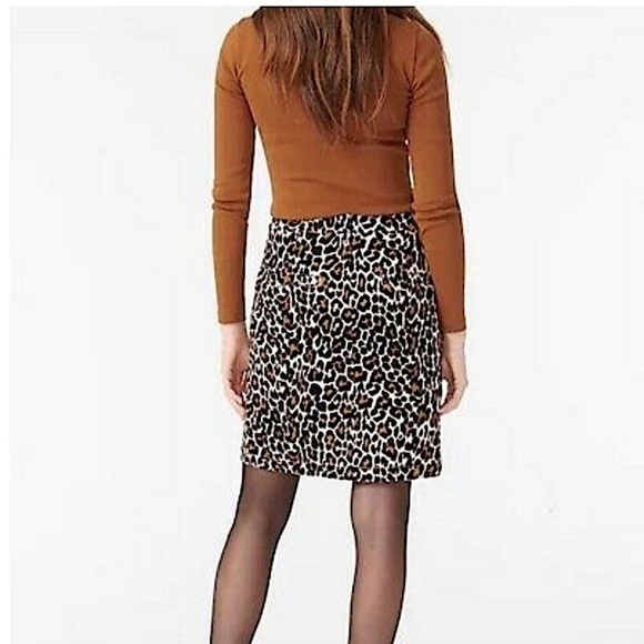 NWT J. Crew Corduroy Animal Print Mini Skirt w/Buckle Size 0 Black/Brown - Picture 4 of 15